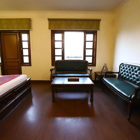 Hotel Ambica Palace Aiims New Delhi - Couple Friendly Local Id Accepted Dış mekan fotoğraf